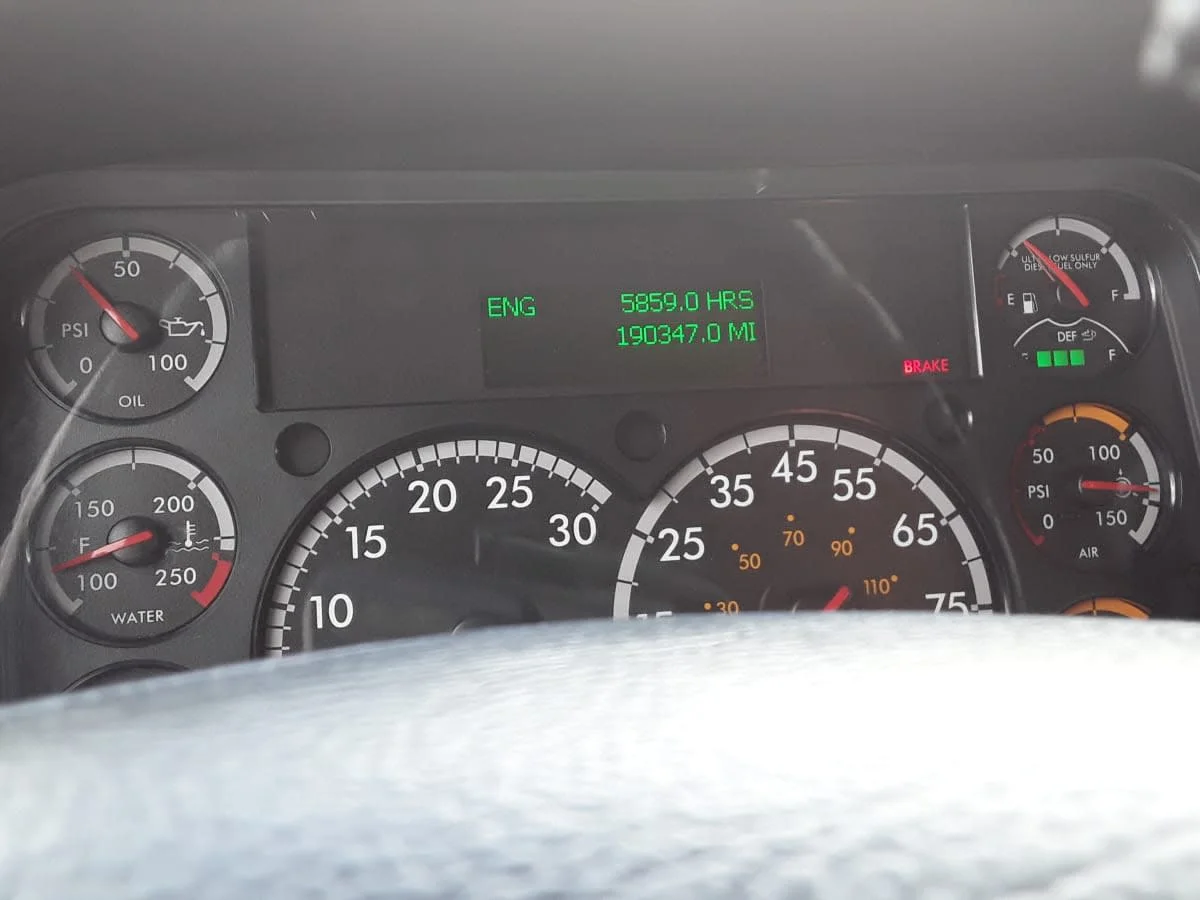 2019 Freightliner M2 106 - image 10