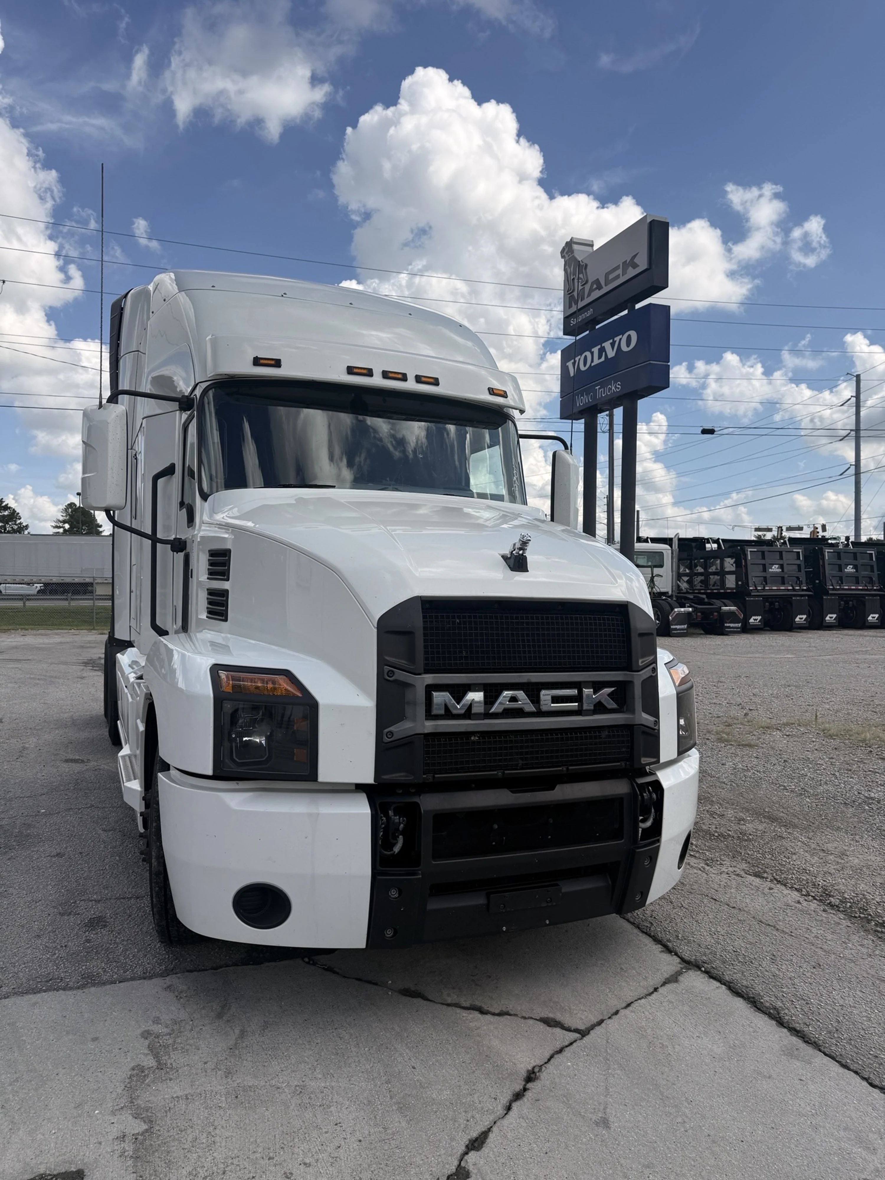 2020 Mack Anthem in Savannah, GA — photo 5