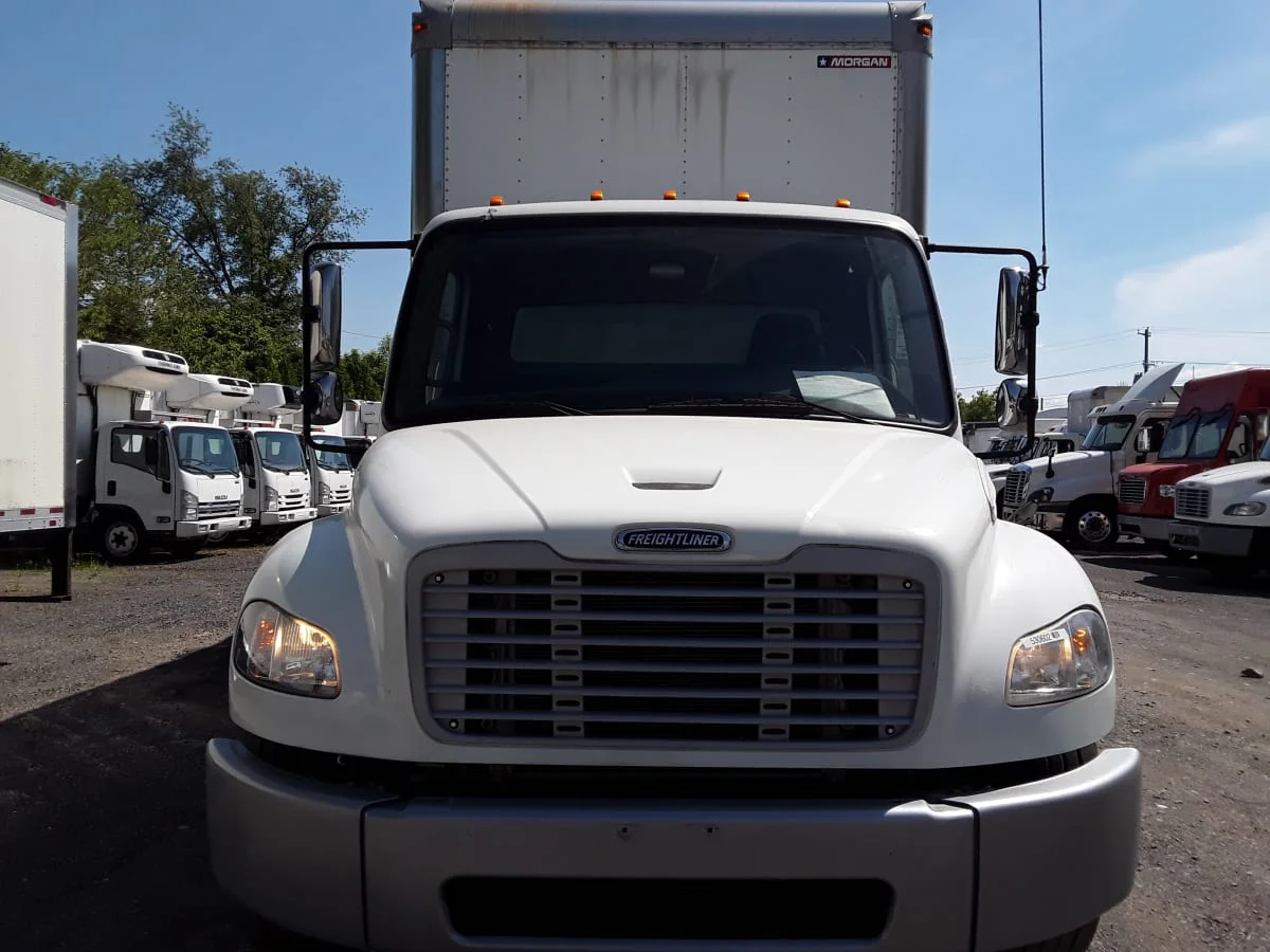 2014 Freightliner M2 106 - image 2