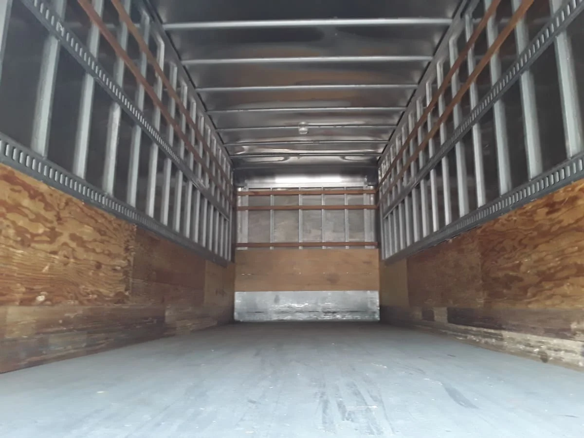 2014 Freightliner M2 106 - image 8