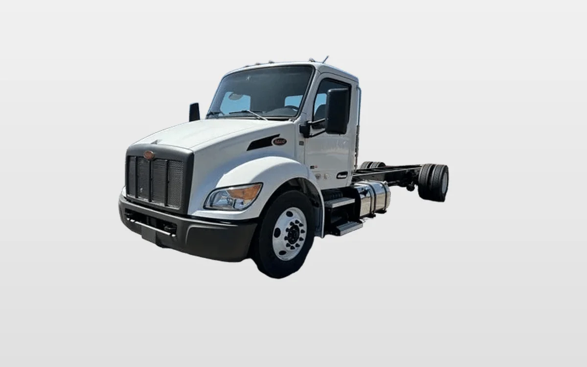 2025 Peterbilt 536 - image 1