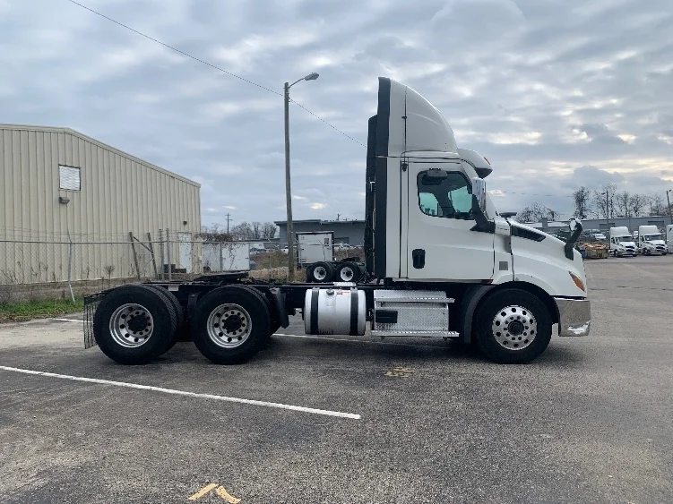 2021 Freightliner Cascadia in Nashville (Mount Juliet), TN — photo 8