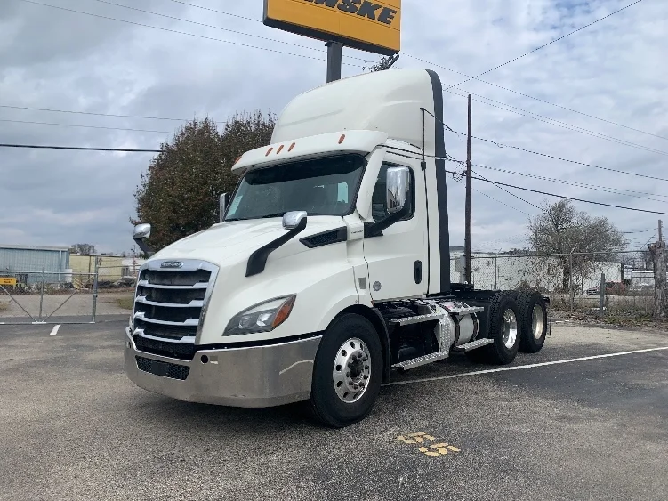 2021 Freightliner Cascadia in Nashville (Mount Juliet), TN — photo 3
