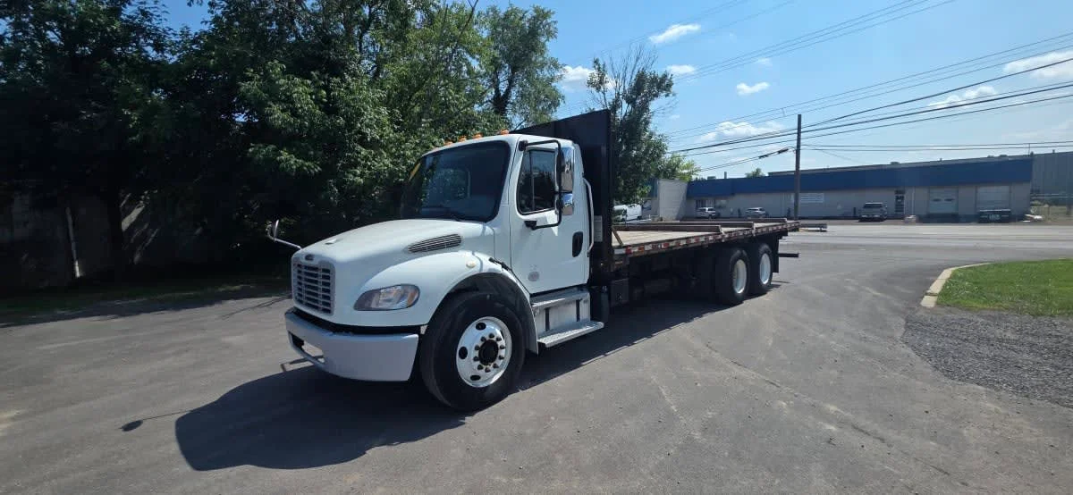 2019 Freightliner M2 106