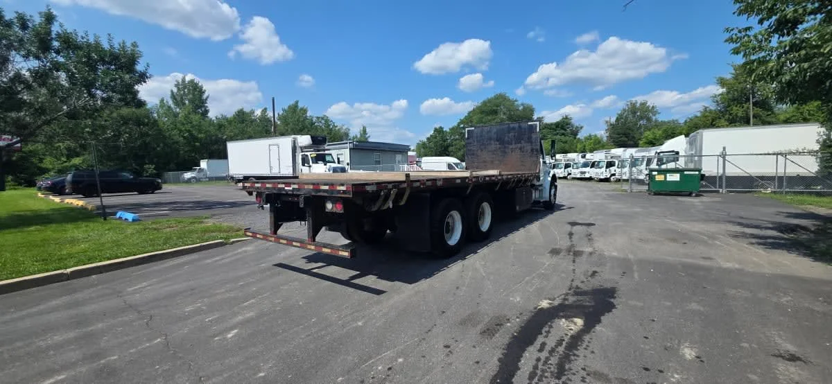 2019 Freightliner M2 106 in Bensalem, PA — photo 4