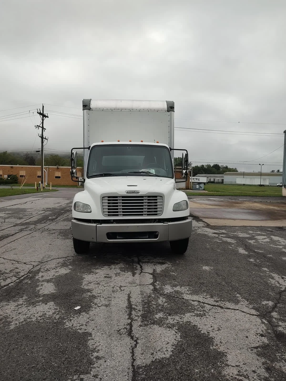 2018 Freightliner M2 106 - image 2