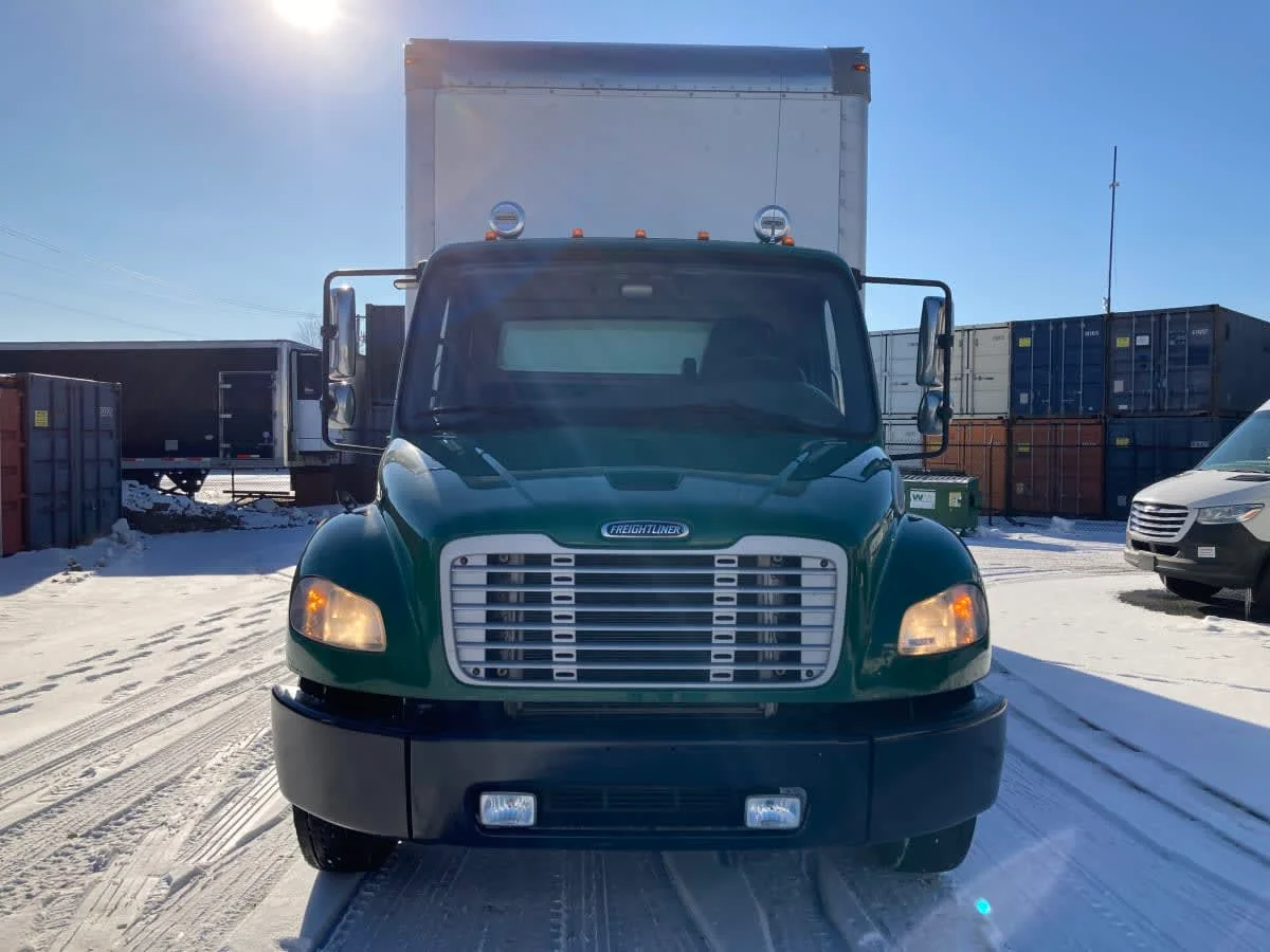 2019 Freightliner M2 106 - image 2