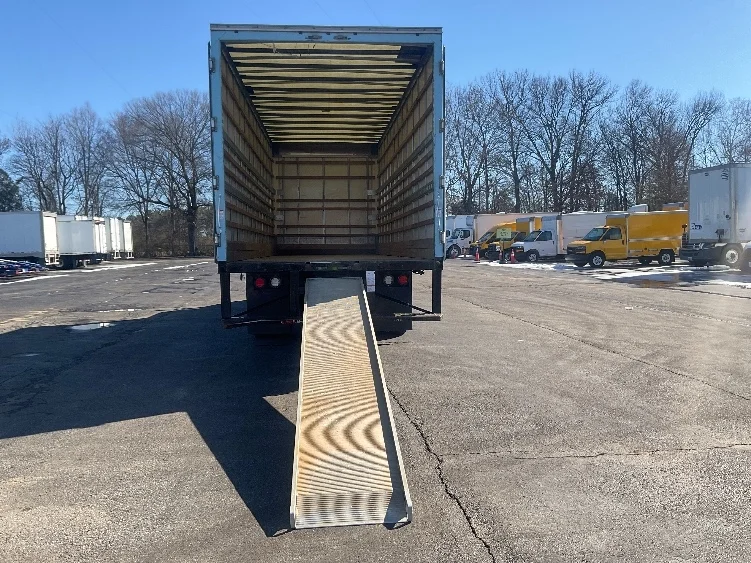 2020 International MV - image 9