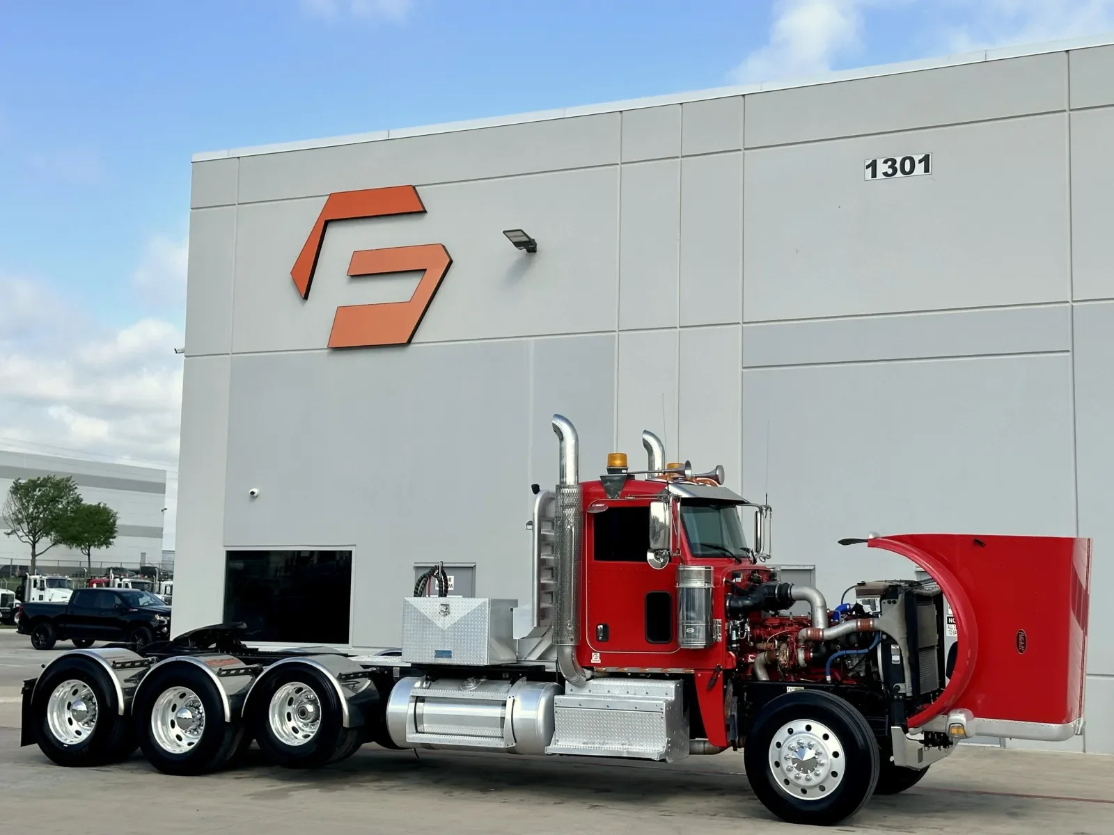 2017 Peterbilt 389 - image 9