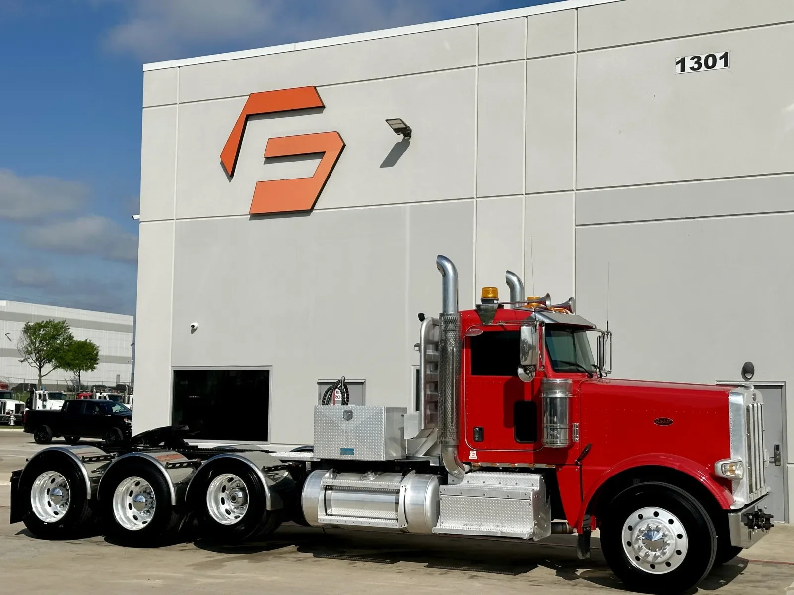 2017 Peterbilt 389 in Hutchins, TX