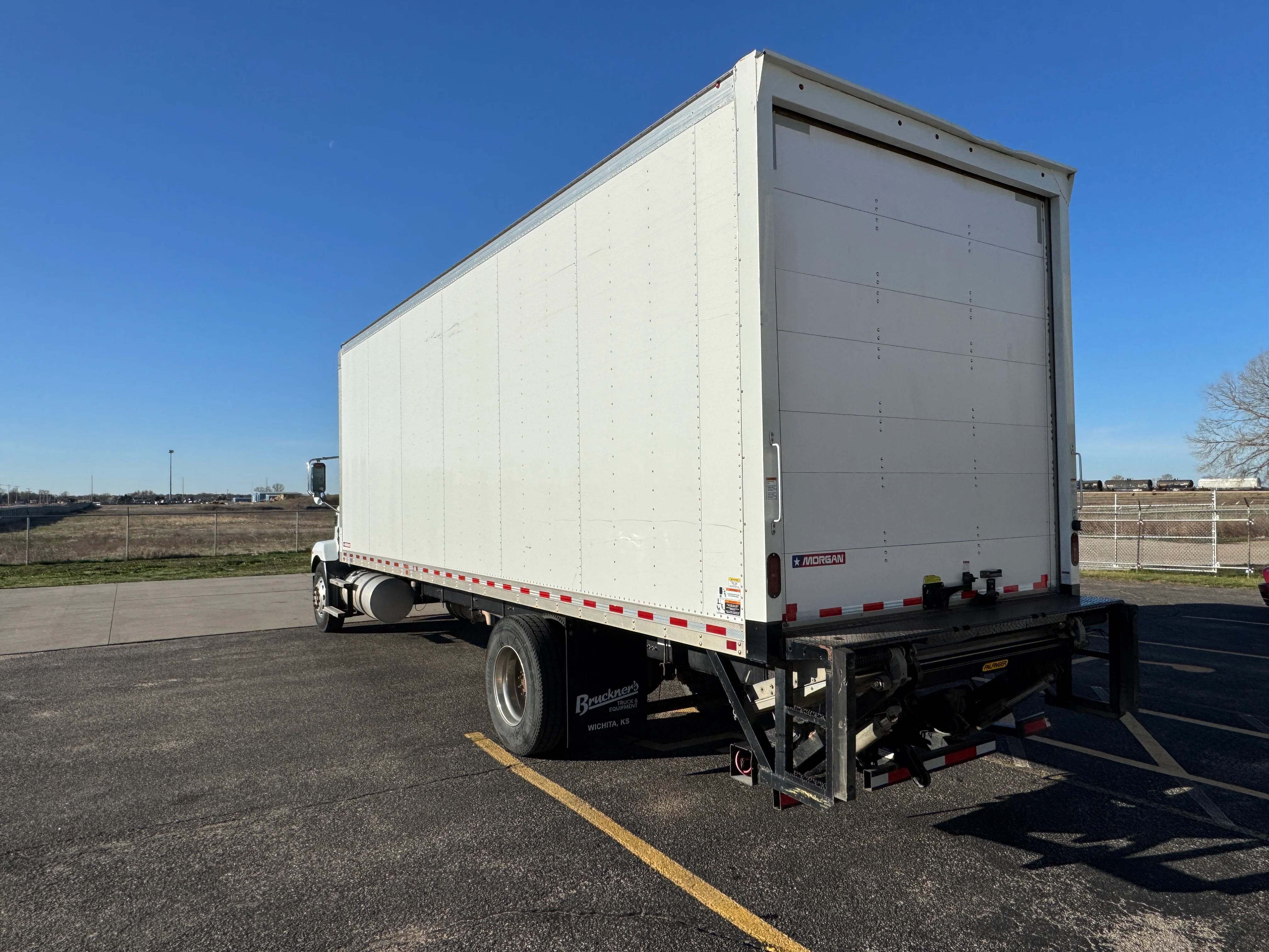 2021 Mack MD in Wichita, KS — photo 7