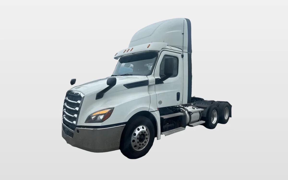 2019 Freightliner - image 1