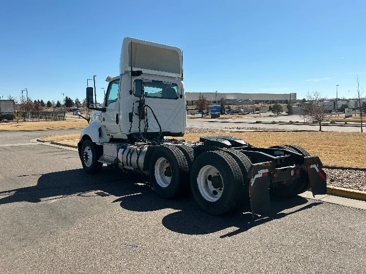 2019 International LT in Aurora, CO — photo 5