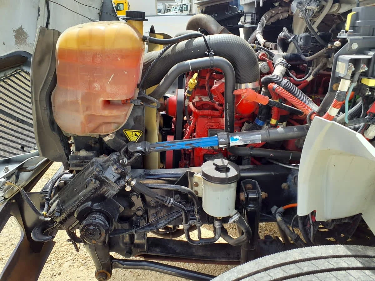 2018 International 4300 - image 10