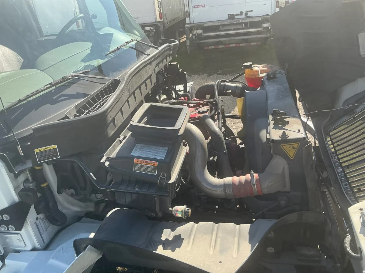 2019 International 4300 - image 11