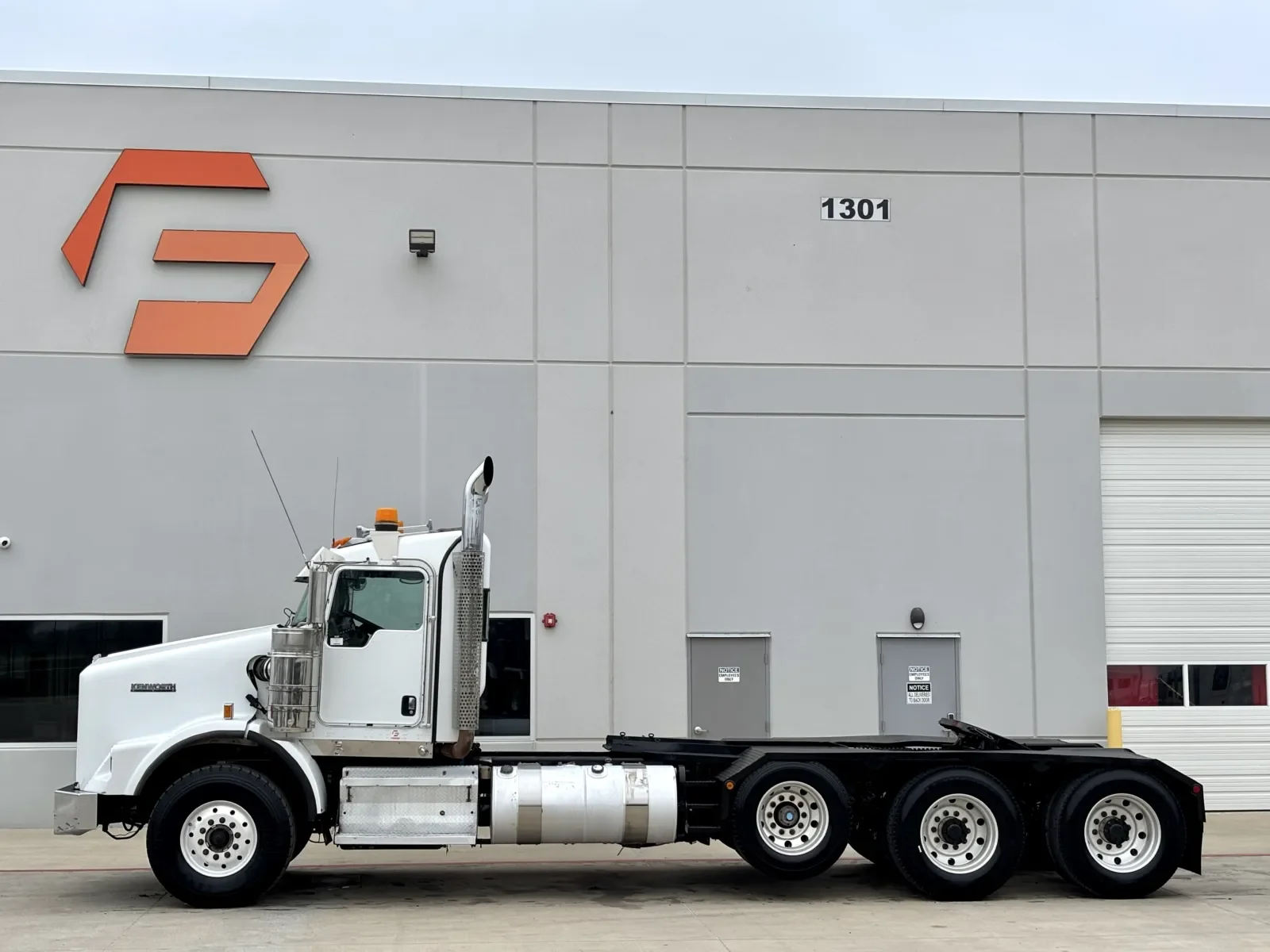 2009 Kenworth T800 in Hutchins, TX — photo 4
