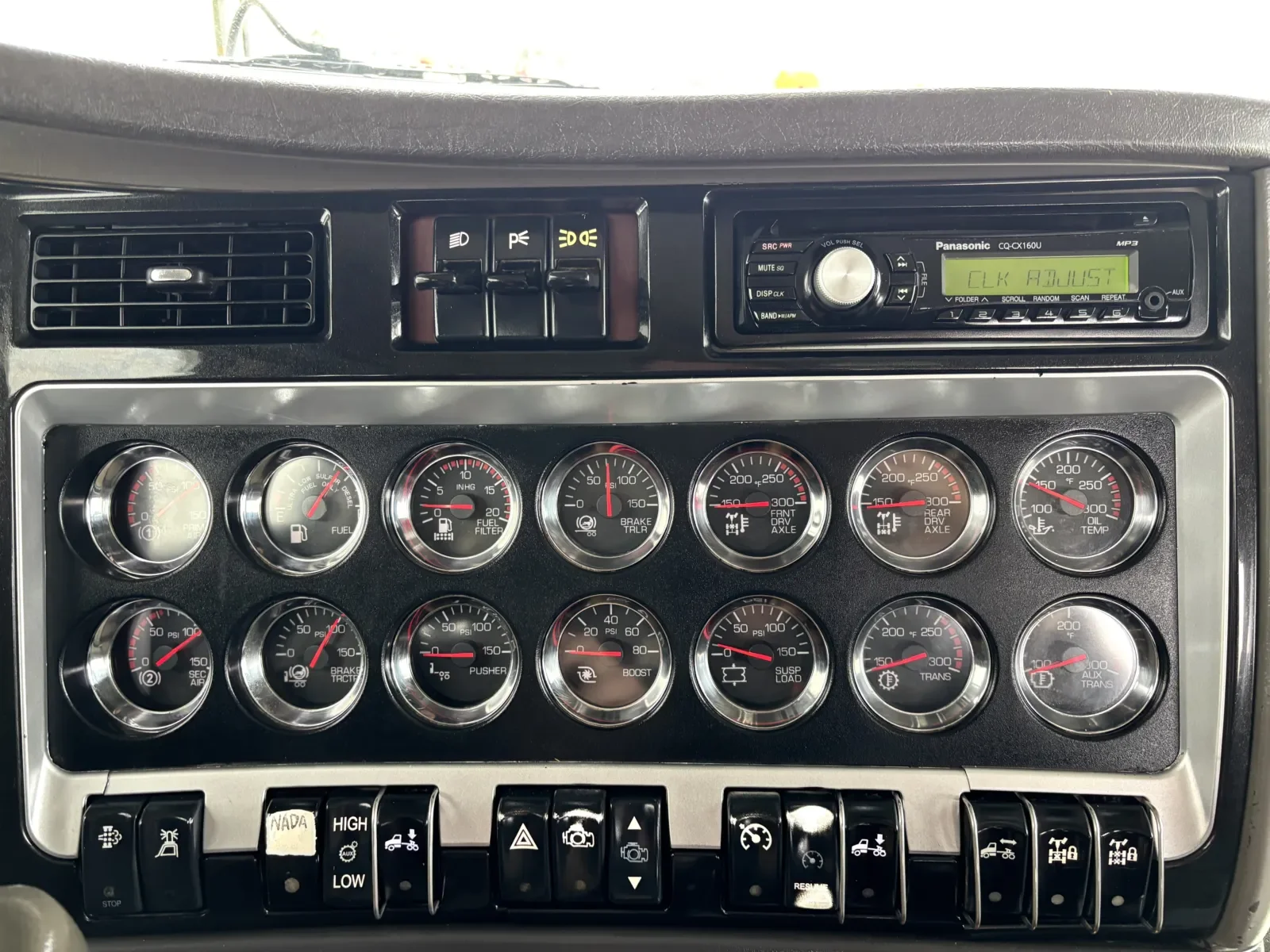 2009 Kenworth T800 in Hutchins, TX — photo 18