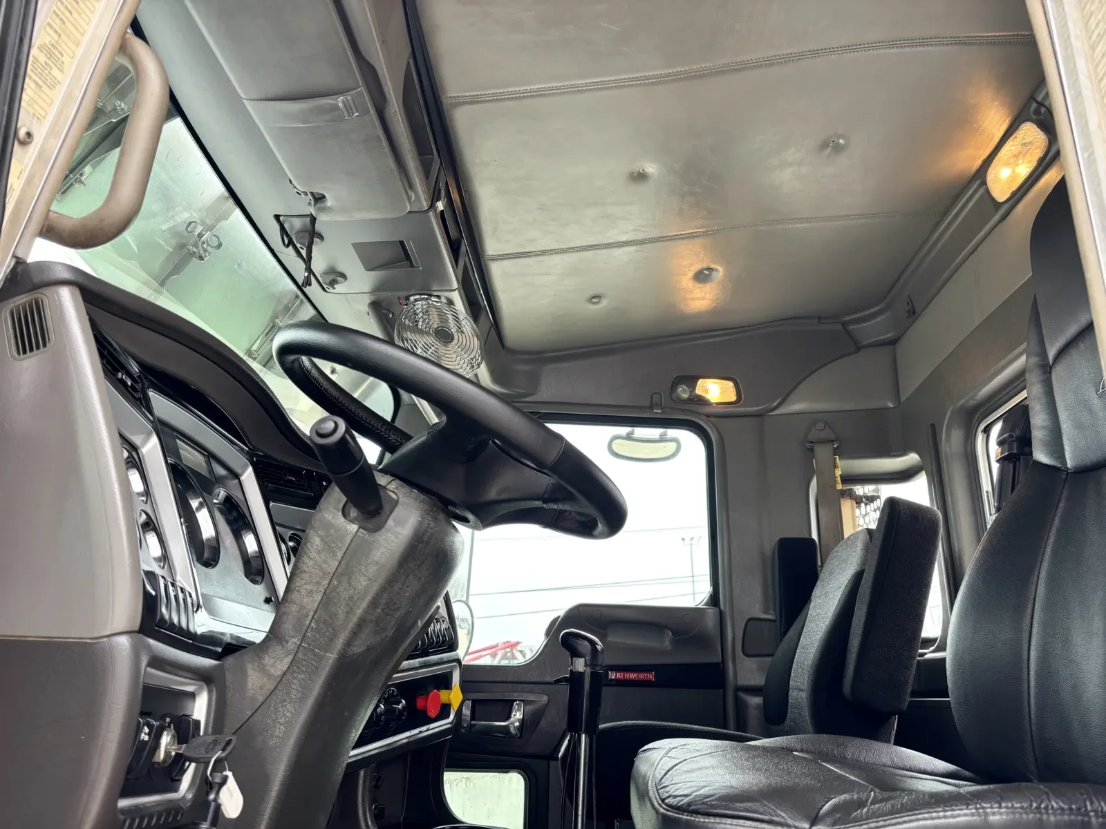 2009 Kenworth T800 in Hutchins, TX — photo 14