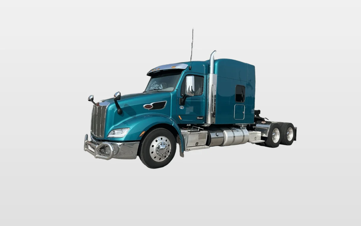 2020 Peterbilt 579 - image 1
