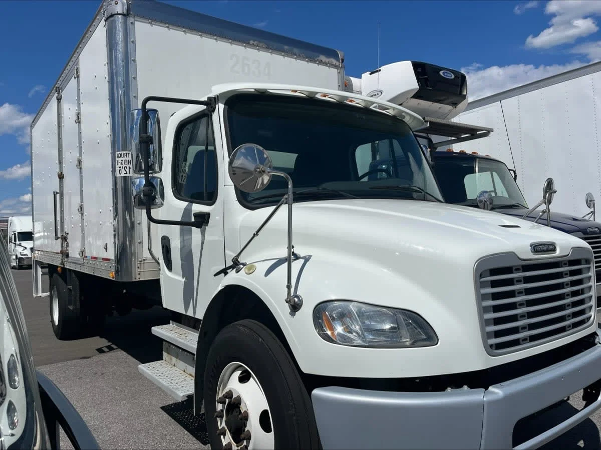 2019 Freightliner M2 106 in Beltsville, MD — photo 3