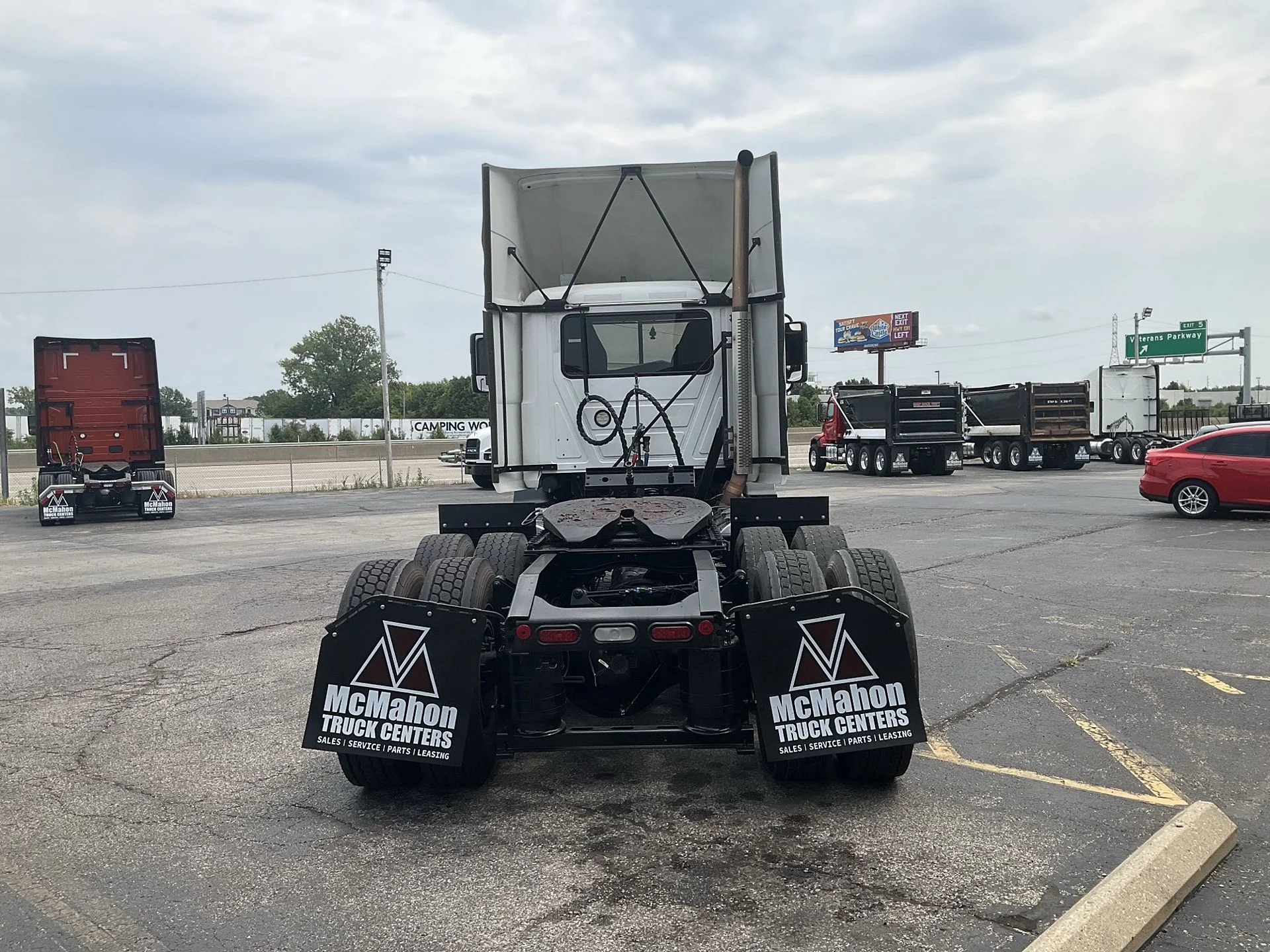 2022 Mack Anthem in Clarksville, IN — photo 6