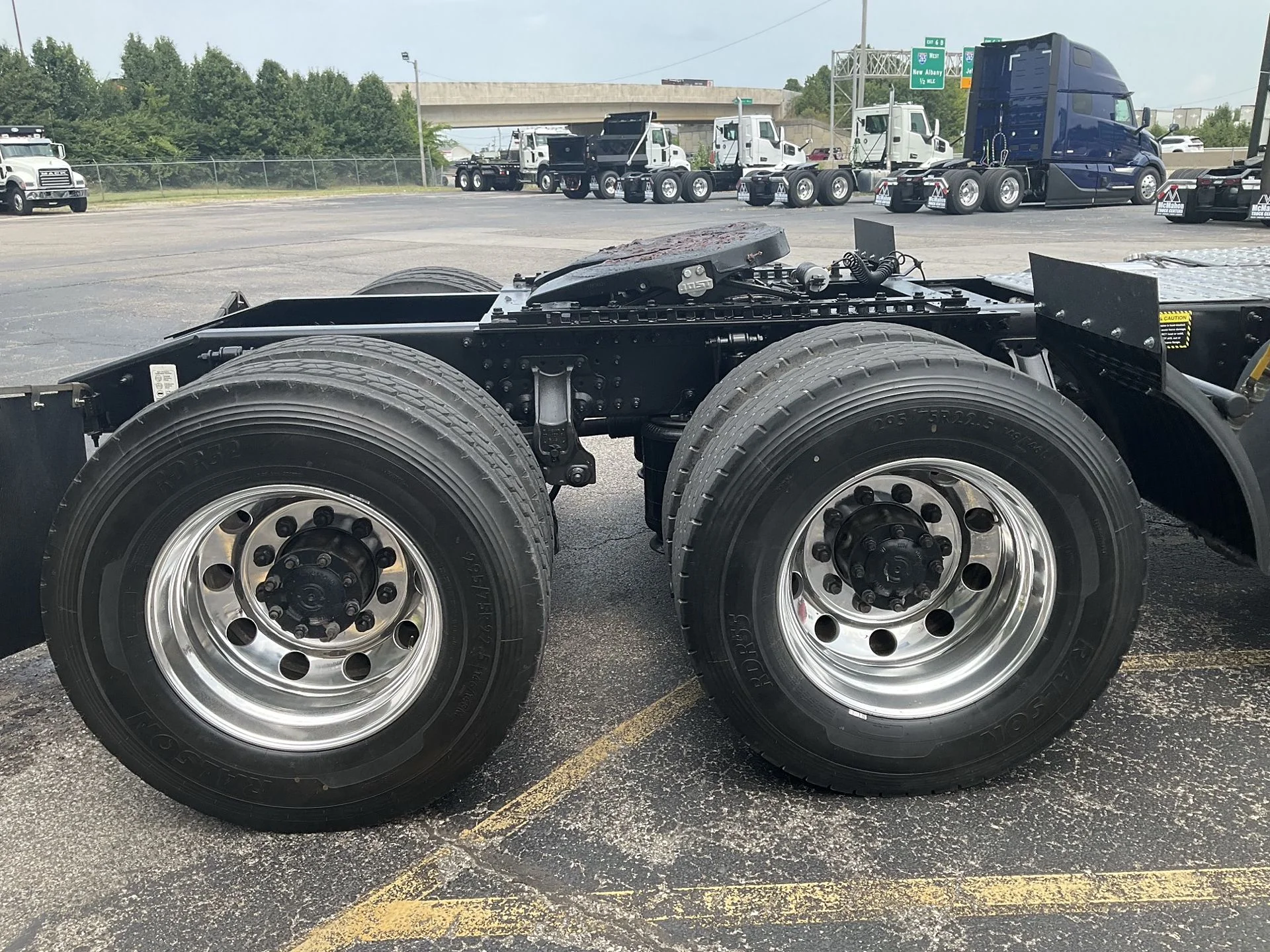 2022 Mack Anthem in Clarksville, IN — photo 10