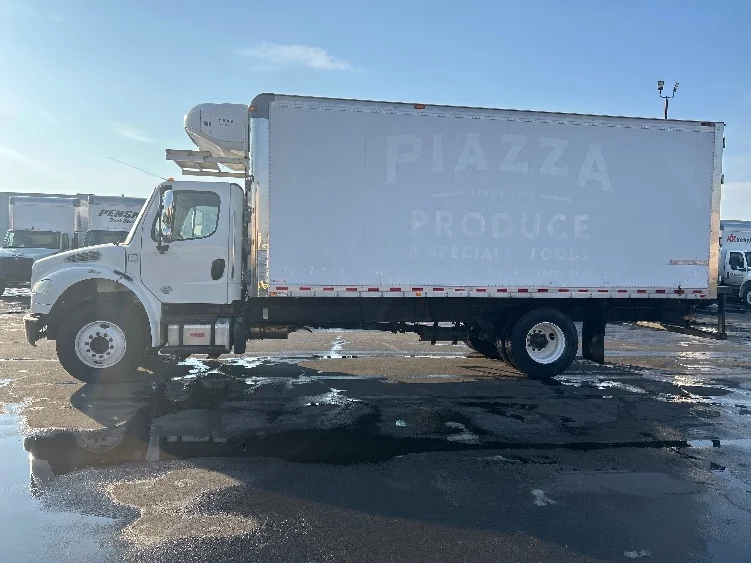 2019 Freightliner M2 106 - image 4