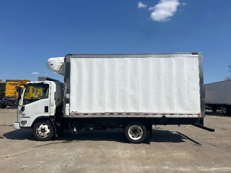 2020 Isuzu NQR - image 4