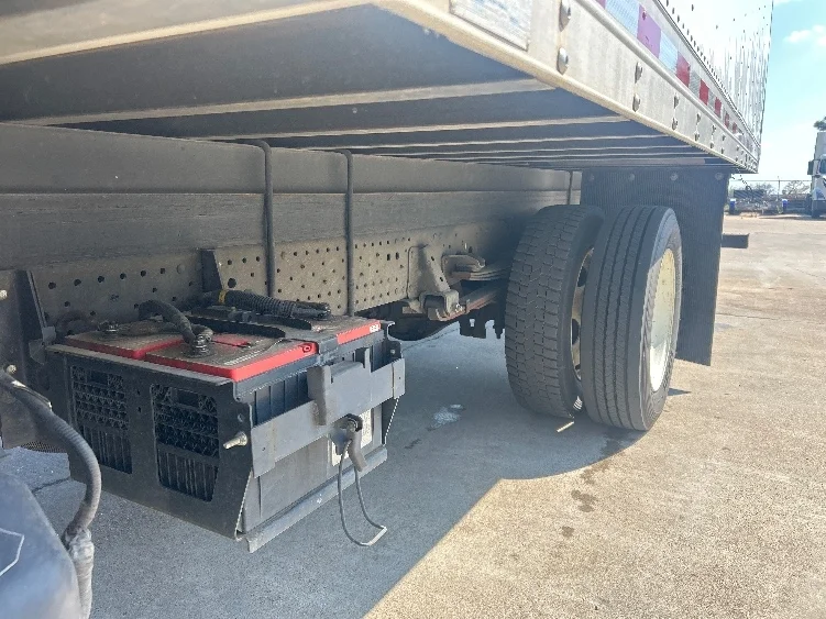 2020 Isuzu NQR - image 5