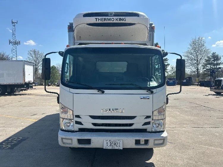 2020 Isuzu NQR - image 2