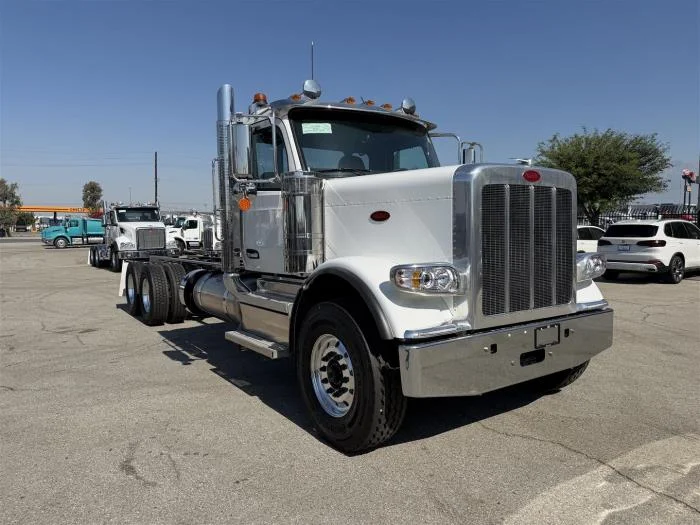 2027 Peterbilt 589 in Sylmar, CA — photo 4