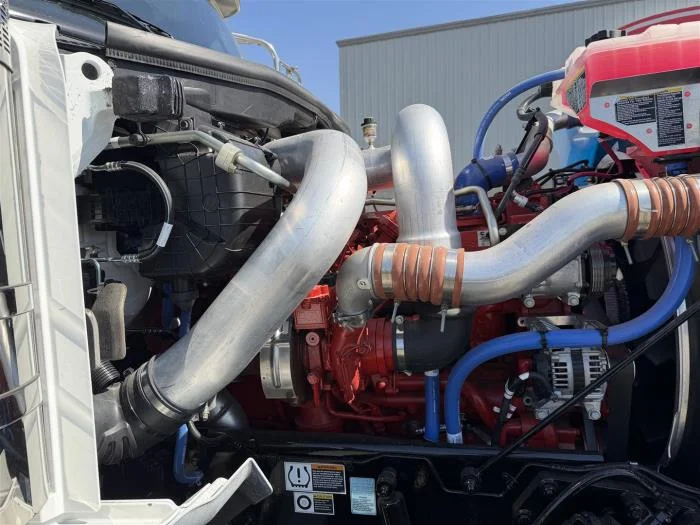 2027 Peterbilt 589 in Sylmar, CA — photo 12