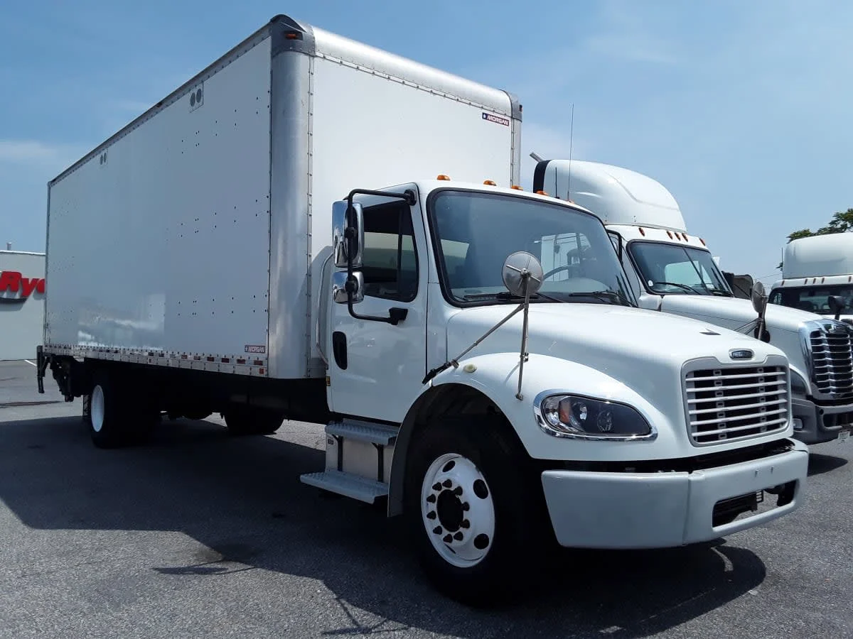 2019 Freightliner M2 106 in Allentown, PA — photo 3