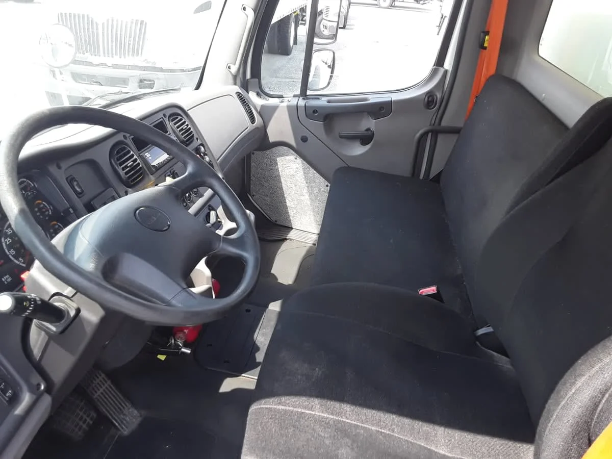 2019 Freightliner M2 106 in Allentown, PA — photo 7