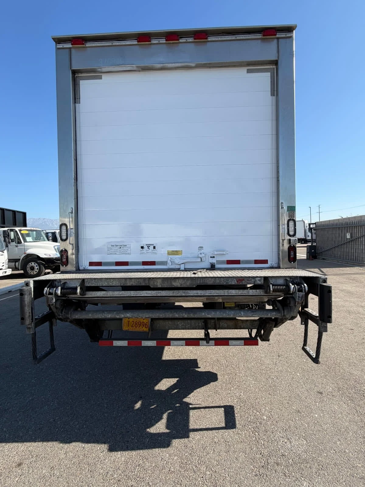 2016 Freightliner M2 106 in Fontana, CA — photo 5