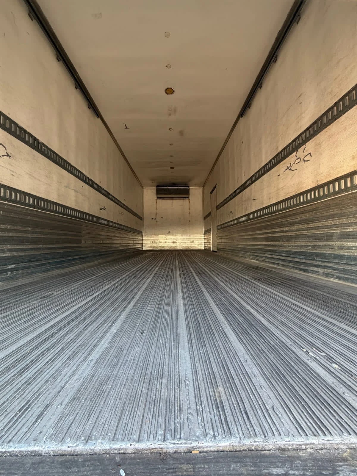 2016 Freightliner M2 106 in Fontana, CA — photo 9