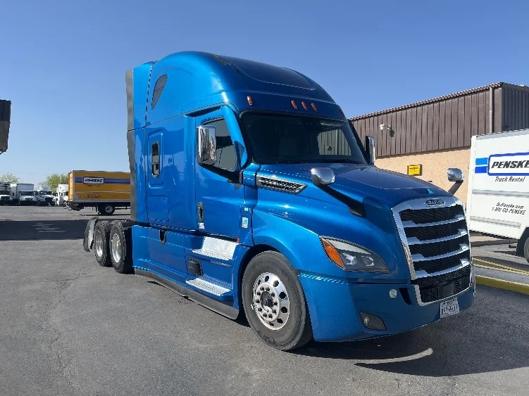 2021 Freightliner Cascadia in El Paso, TX