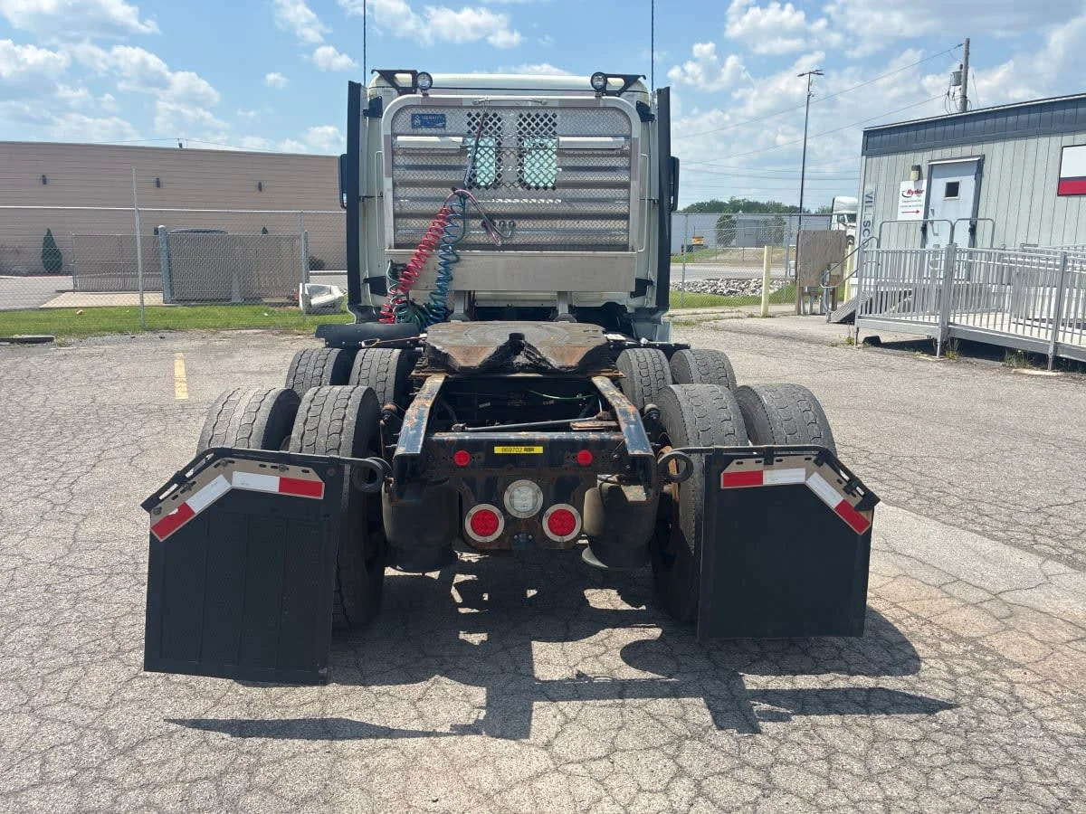 2019 Freightliner Cascadia in Syracuse, NY — photo 5