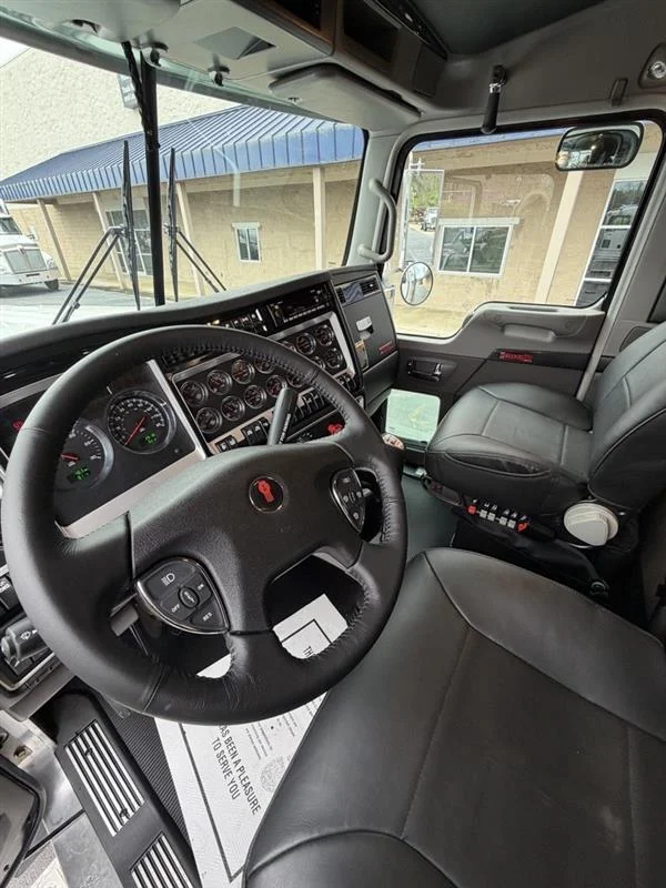 2027 Kenworth W900 in Birmingham, AL — photo 8
