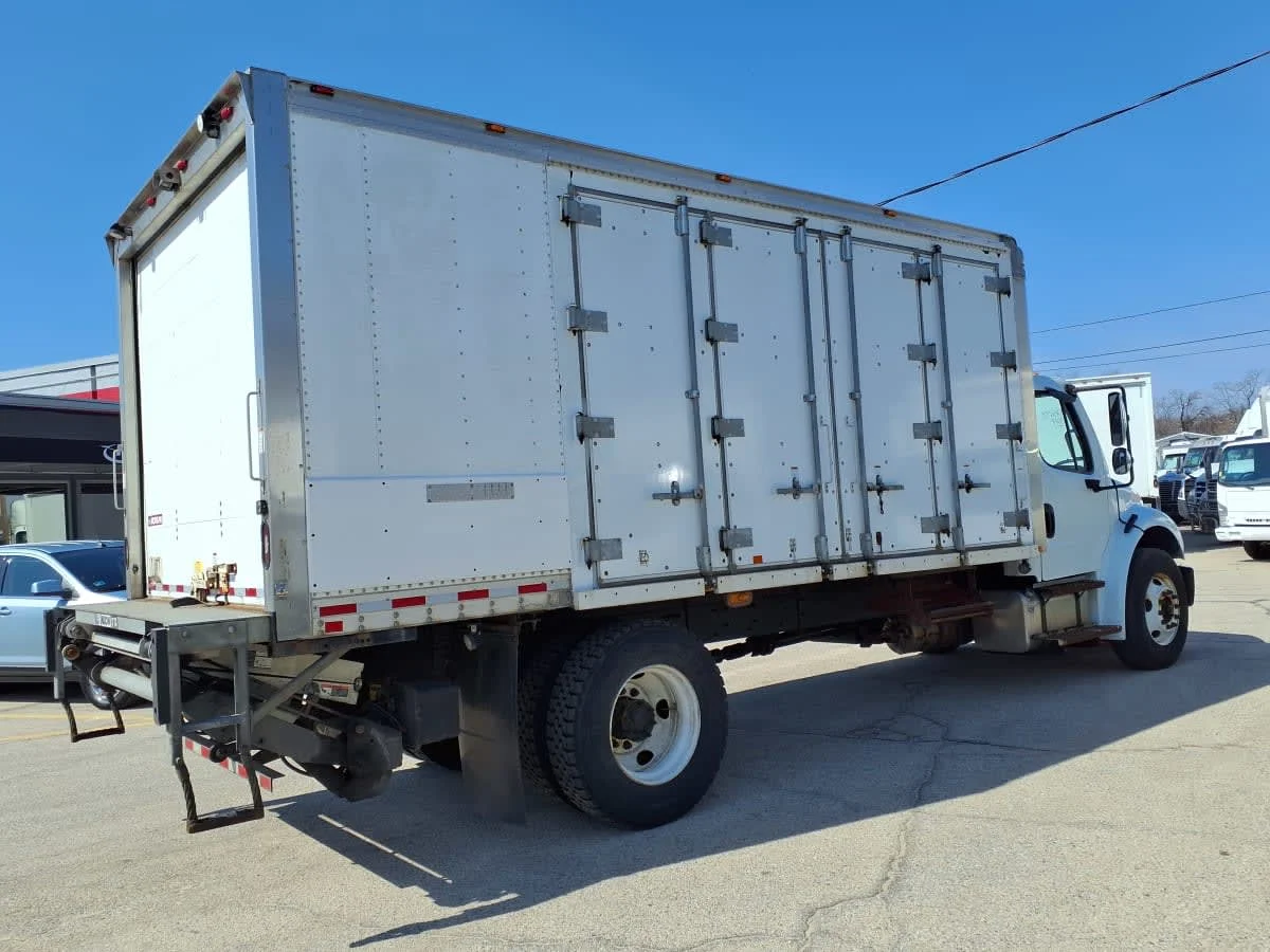 2019 Freightliner M2 106 in Warwick, RI — photo 4