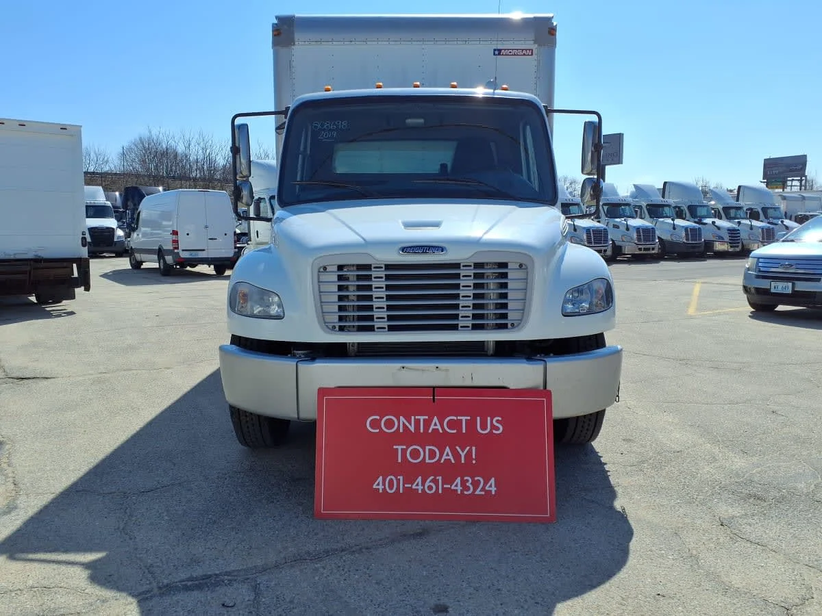 2019 Freightliner M2 106 in Warwick, RI — photo 2