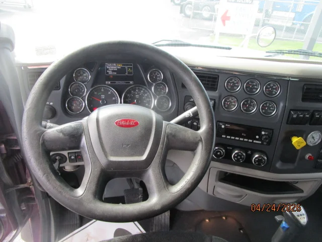 2019 Peterbilt 567 in Butler, PA — photo 13