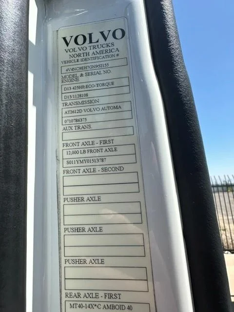 2016 Volvo VNL 300 — photo 7