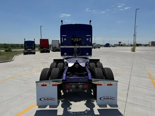 2027 Kenworth W900 in Ankeny, IA — photo 5