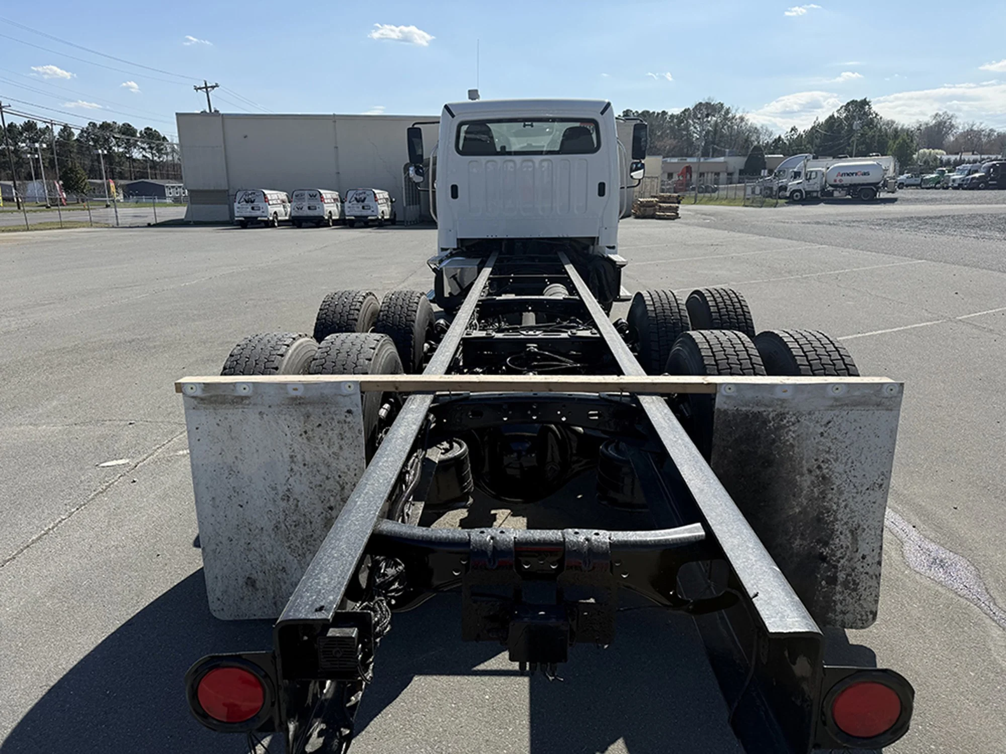 2016 Freightliner M2 106 — photo 5