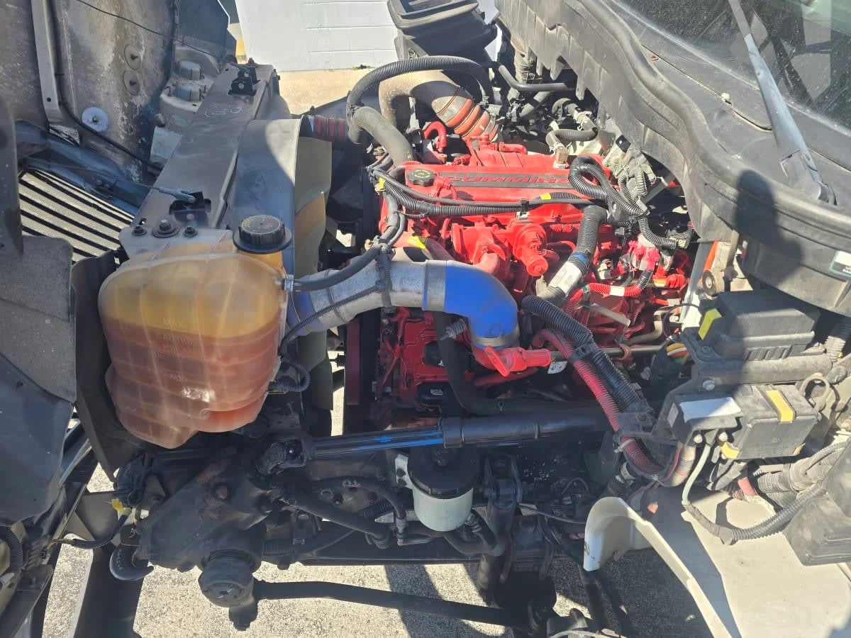 2020 International MV - image 9