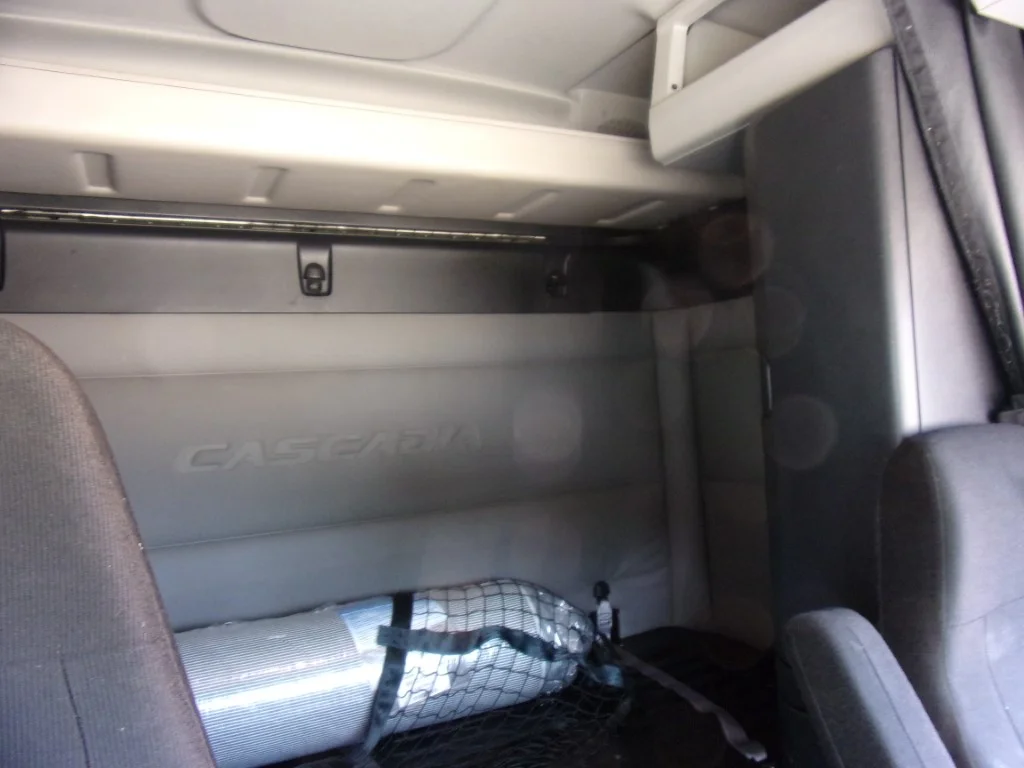 2021 Freightliner Cascadia in Fort Smith, AR — photo 15