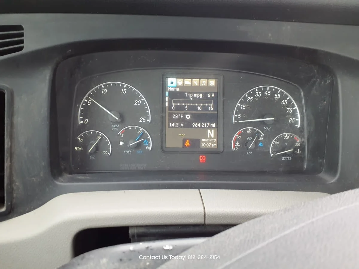 2020 Freightliner Cascadia in Clarksville, IN — photo 11