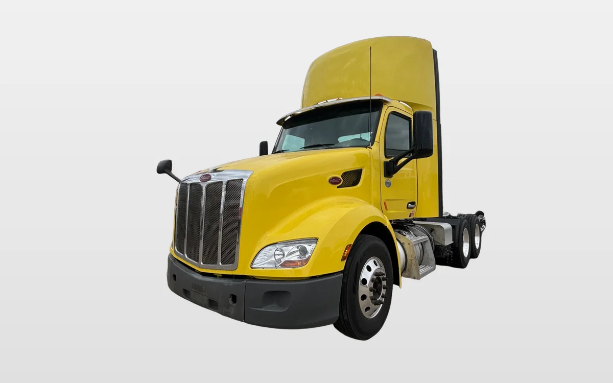 2021 Peterbilt 579 - image 1