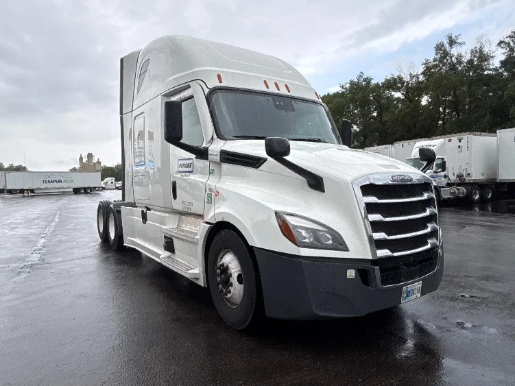 2022 Freightliner Cascadia
